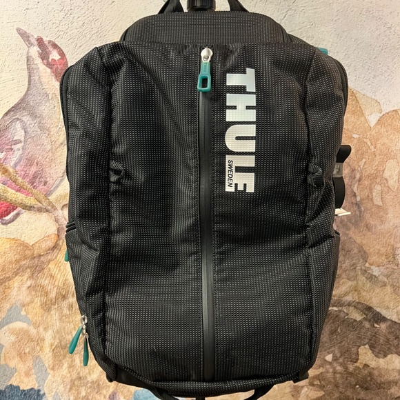 Men's Thule Sweden Computer Backpack - Picture 10 of 11